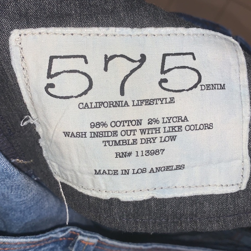575 Boot cut jeans, super cute jeans (my favorite jeans) I don’t want to sell :( - Picture 6 of 8
